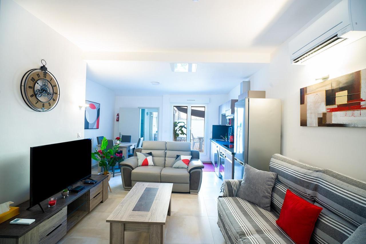 Superbe Appartement A 2 Pas Des Halles, Climatise, Terrasse, Garage Narbonne Dış mekan fotoğraf